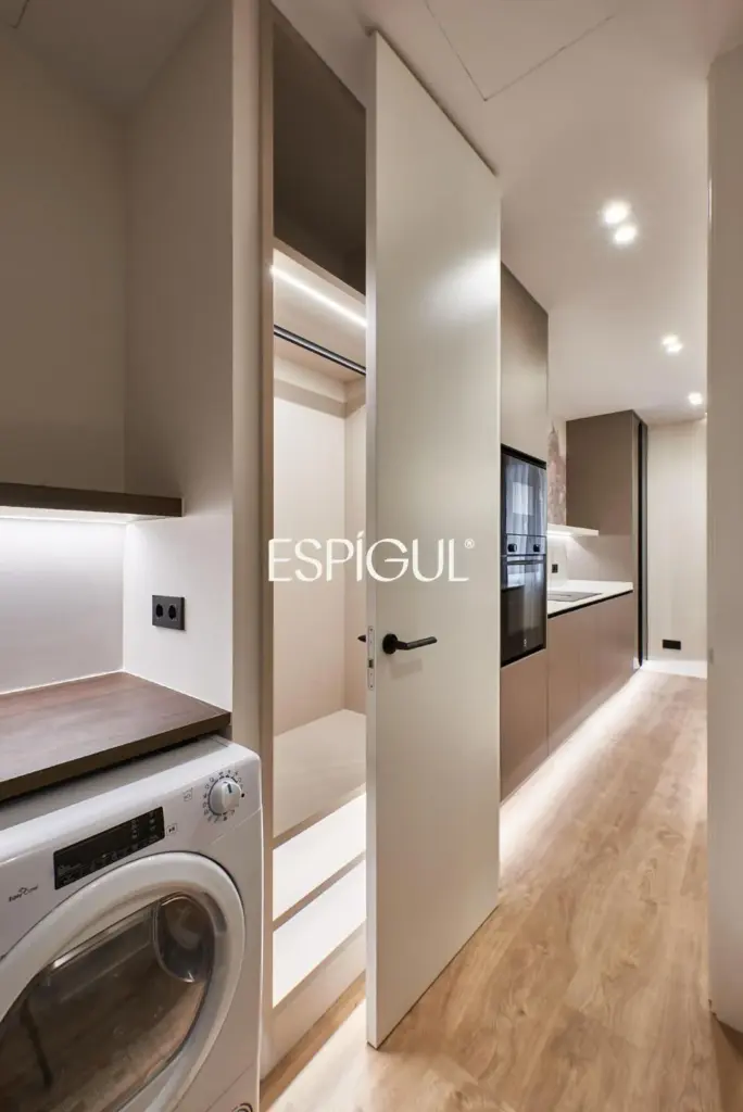 Renovated and furnished apartment for sale in the Salamanca district