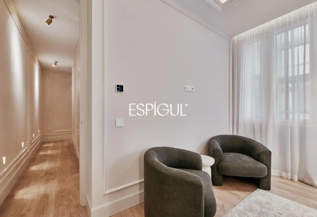 Appartement à vendre rénové et meublé dans immeuble classique, Justicia