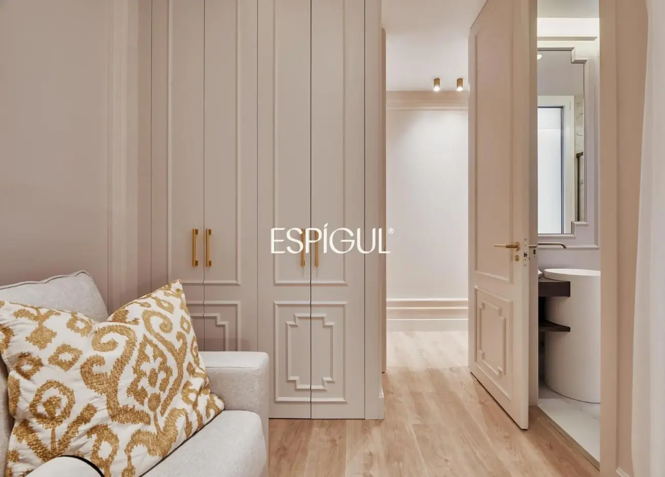 Appartement à vendre rénové et meublé dans immeuble classique, Justicia