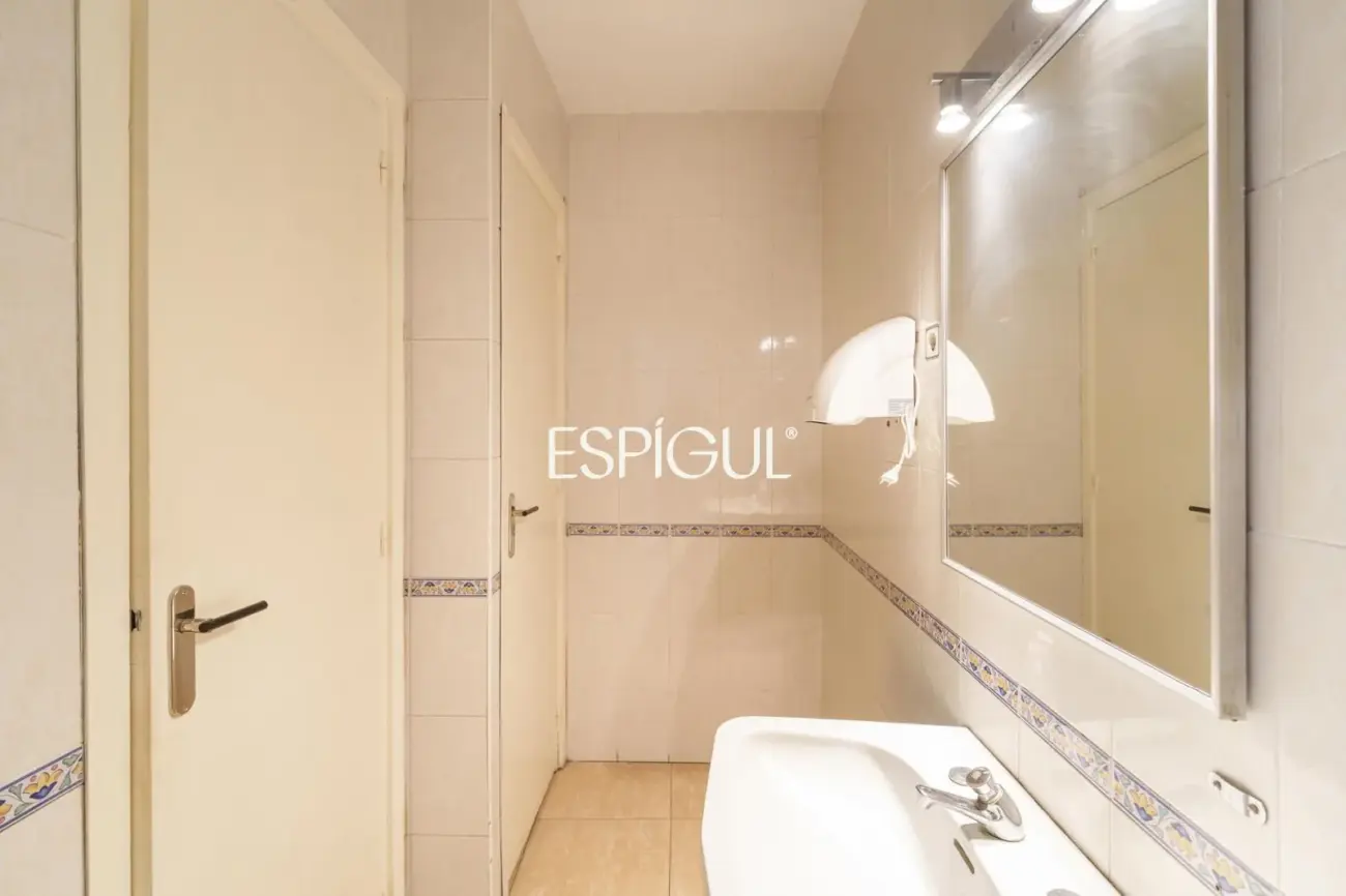 Уникальная квартира под ремонт в престижном здании Quadrat d’Or