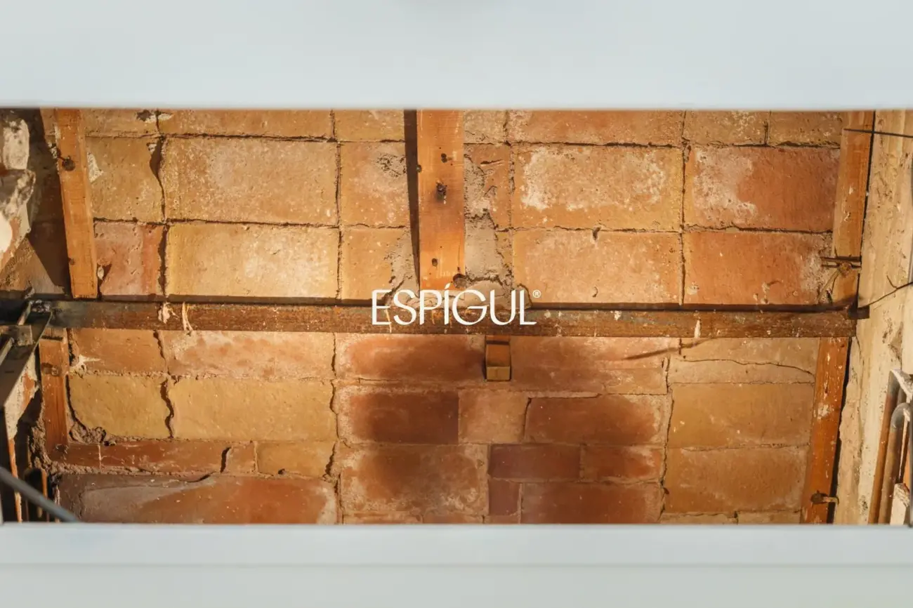 Уникальная квартира под ремонт в престижном здании Quadrat d’Or