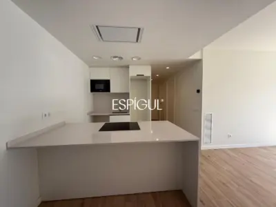 Rez-de-chaussée neuf à louer à Domeny