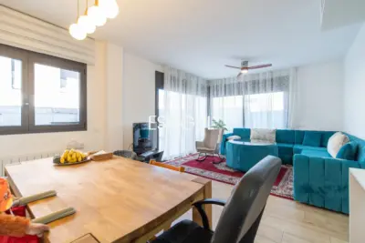 Planta baja de 3 habitaciones en Vilablareix