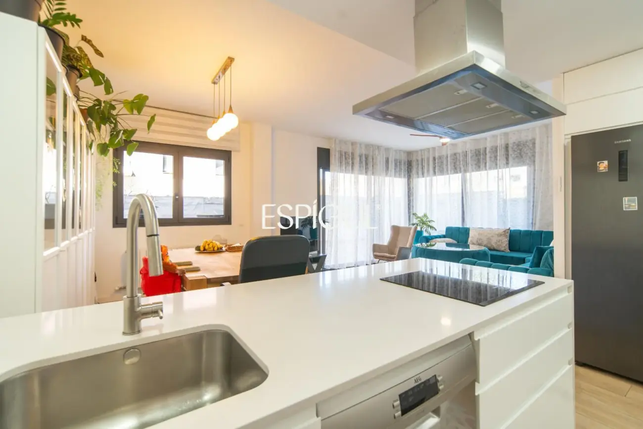 Planta baja de 3 habitaciones en Vilablareix