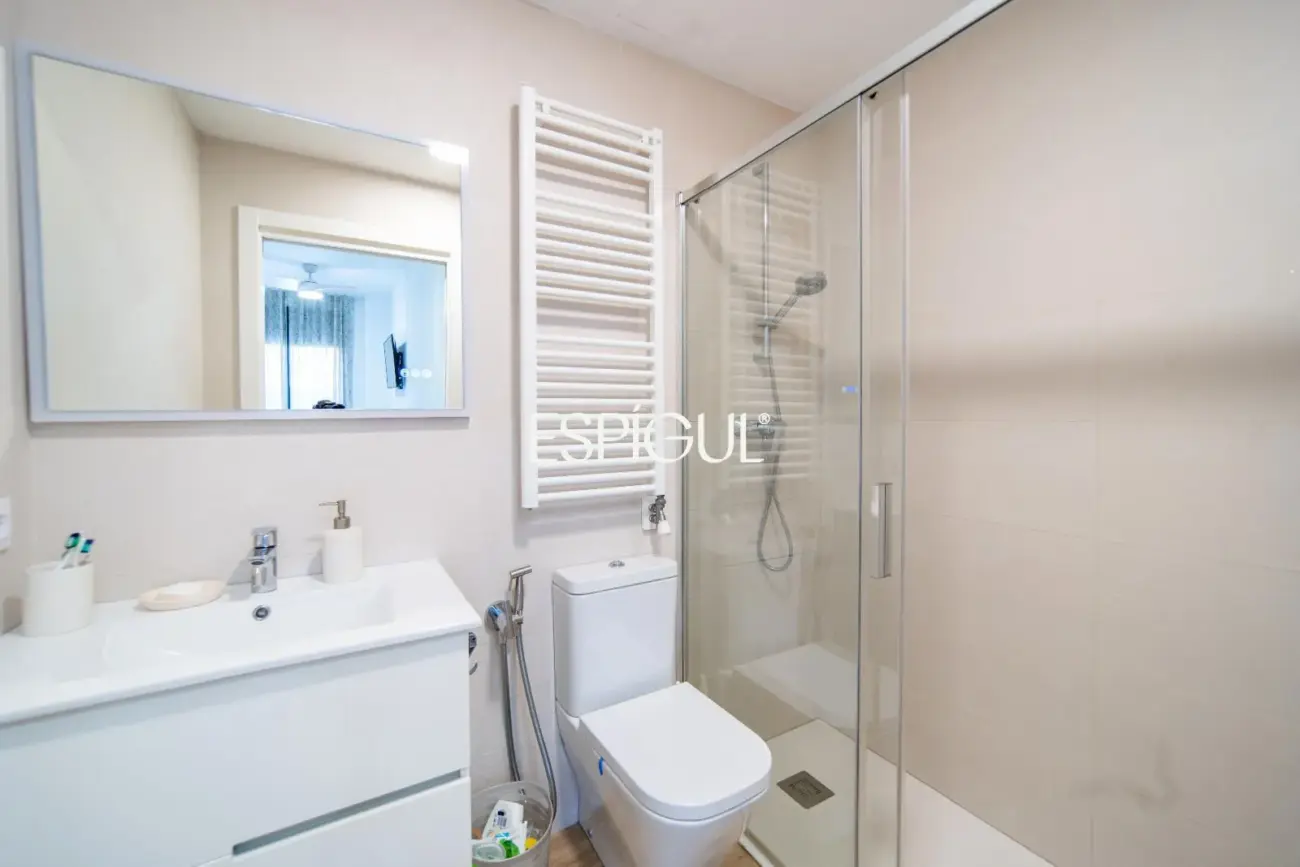 Planta baja de 3 habitaciones en Vilablareix