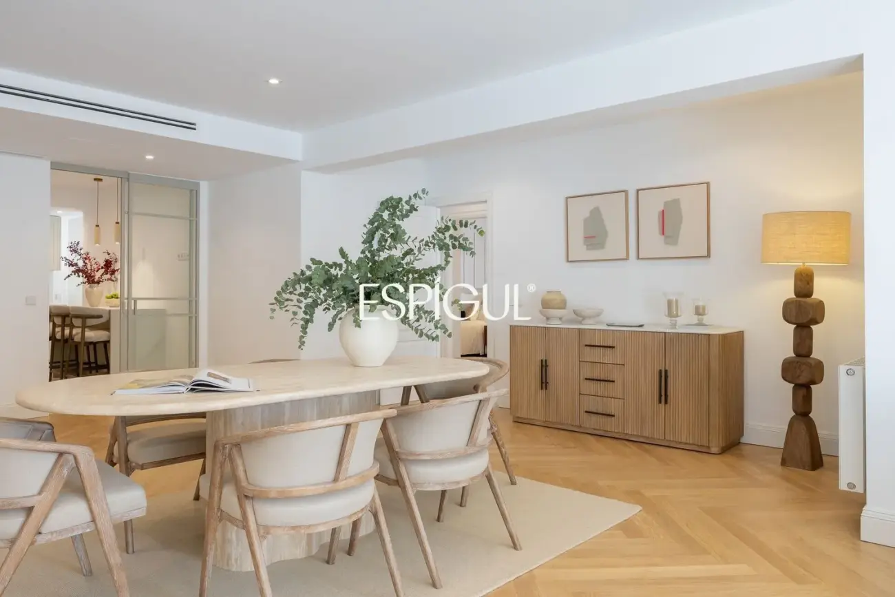 Se vende espectacular piso reformado en el corazón del barrio de Recoletos