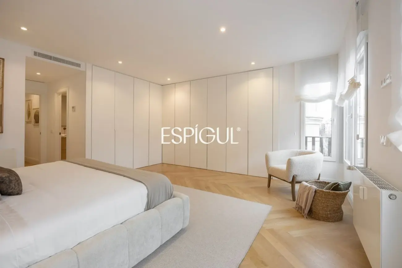 Se vende espectacular piso reformado en el corazón del barrio de Recoletos