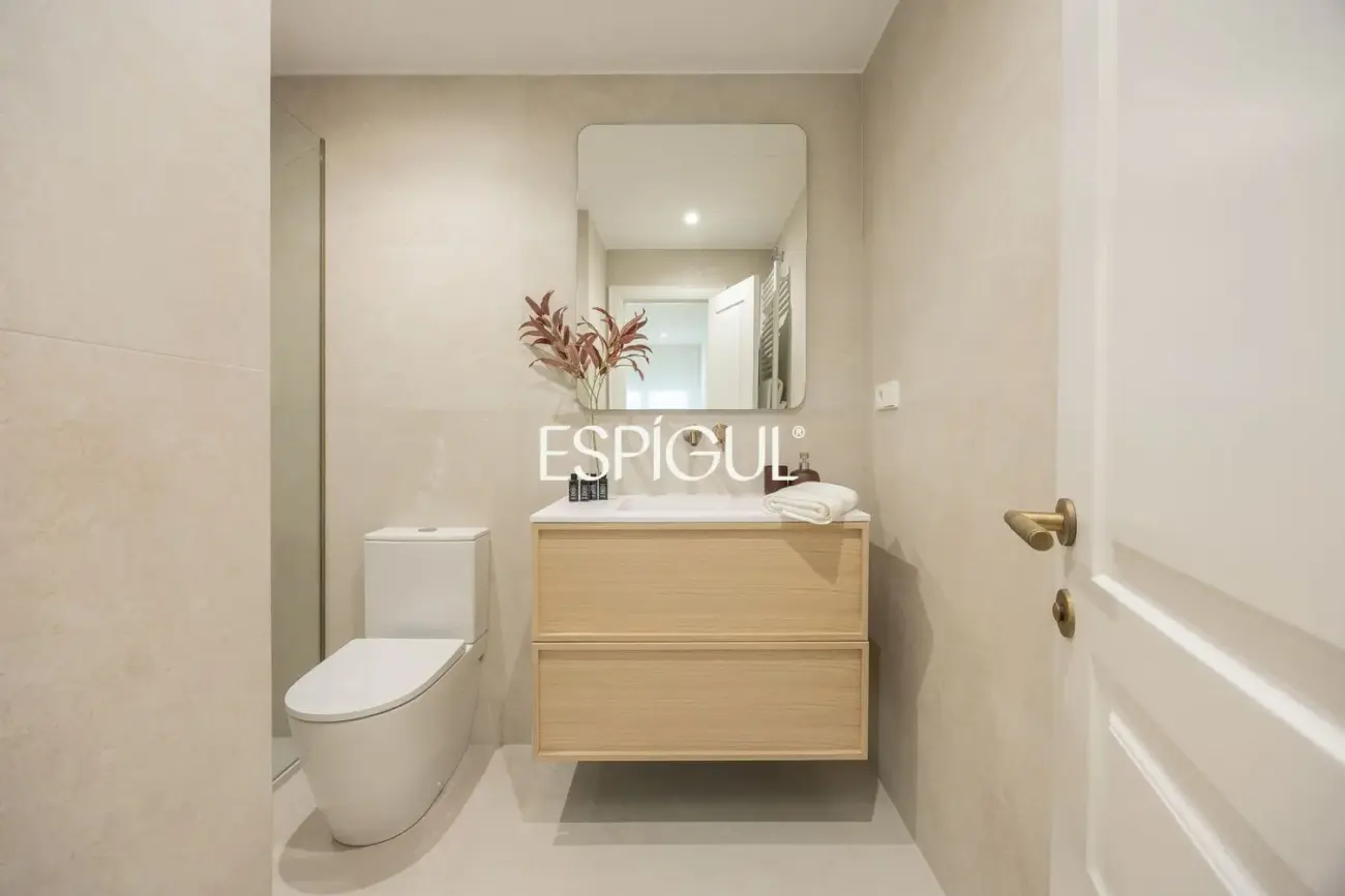 Se vende espectacular piso reformado en el corazón del barrio de Recoletos