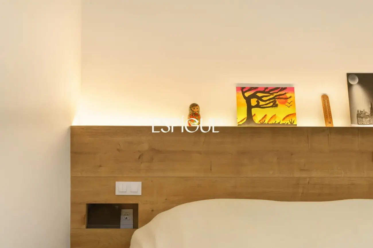 Renovated apartment with balcony in a period building in Sant Antoni