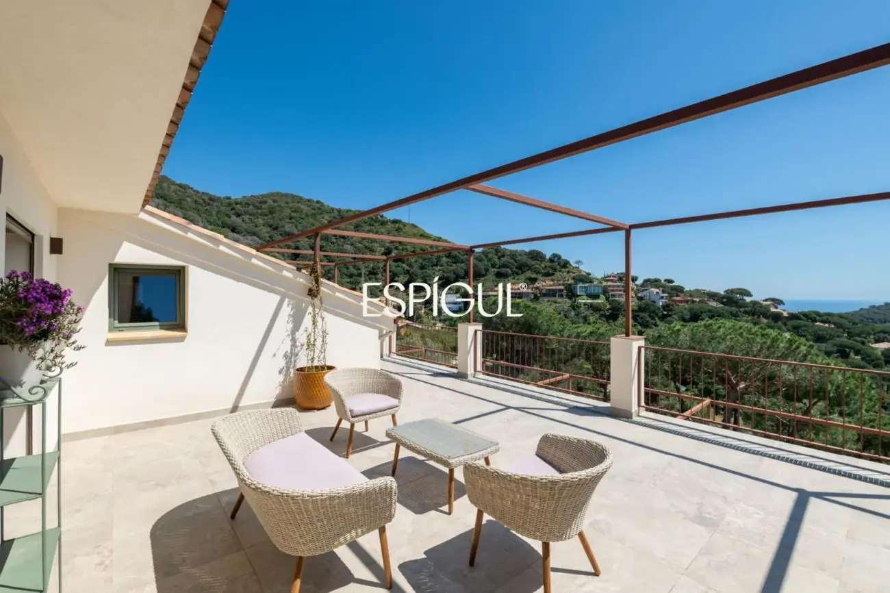 Vivre le luxe à Cabrils : vues, design et exclusivité