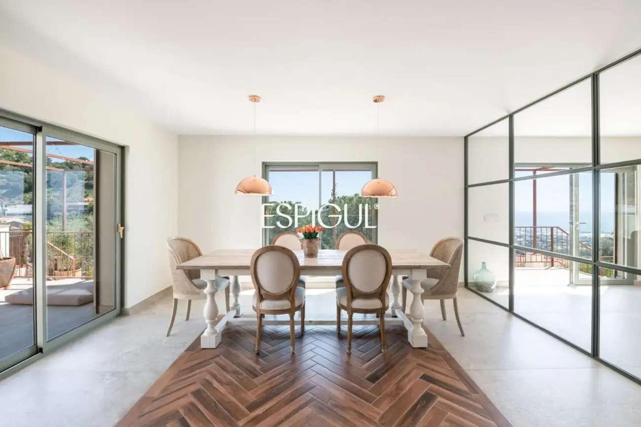 Vivre le luxe à Cabrils : vues, design et exclusivité