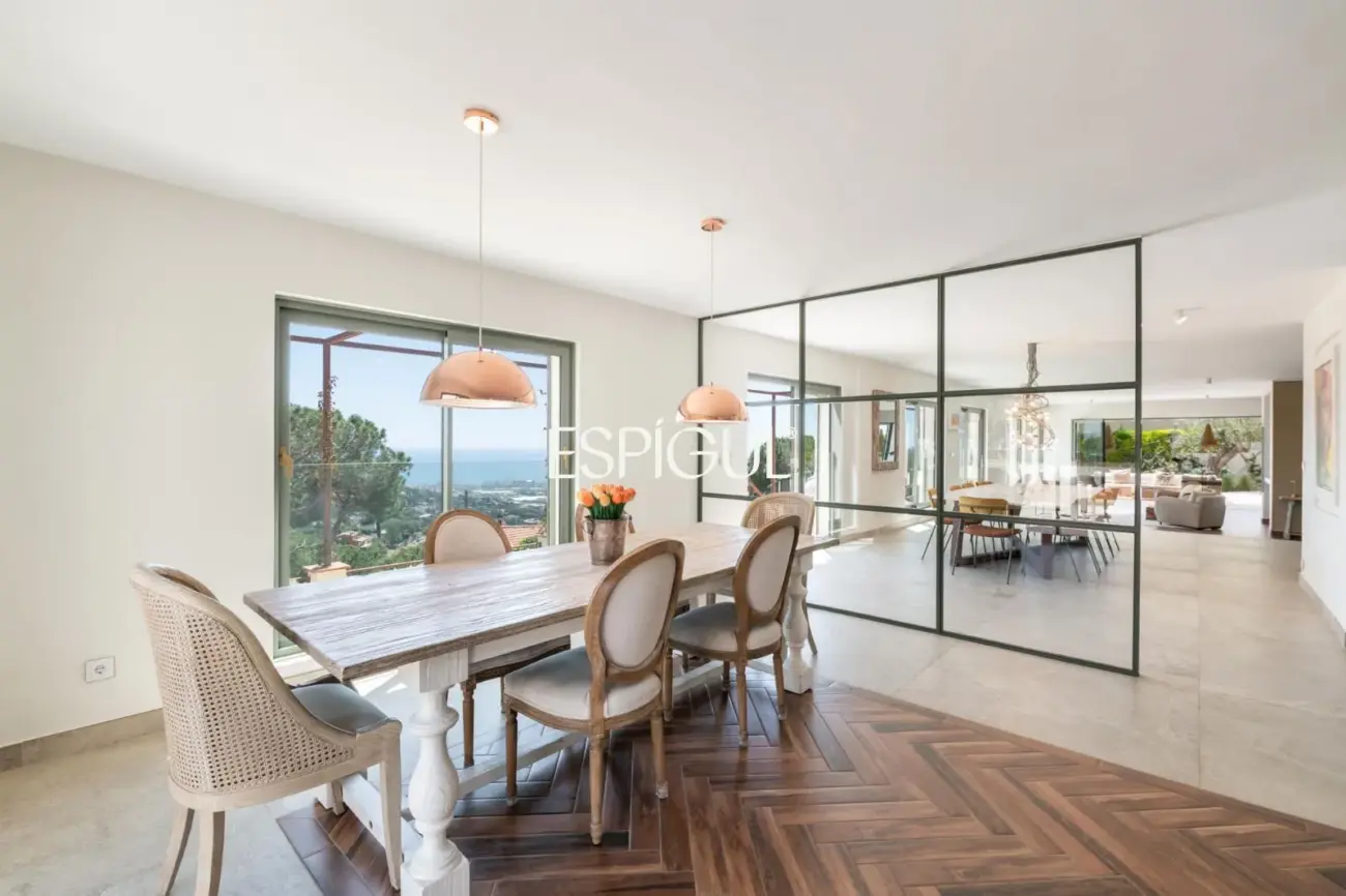 Vivre le luxe à Cabrils : vues, design et exclusivité