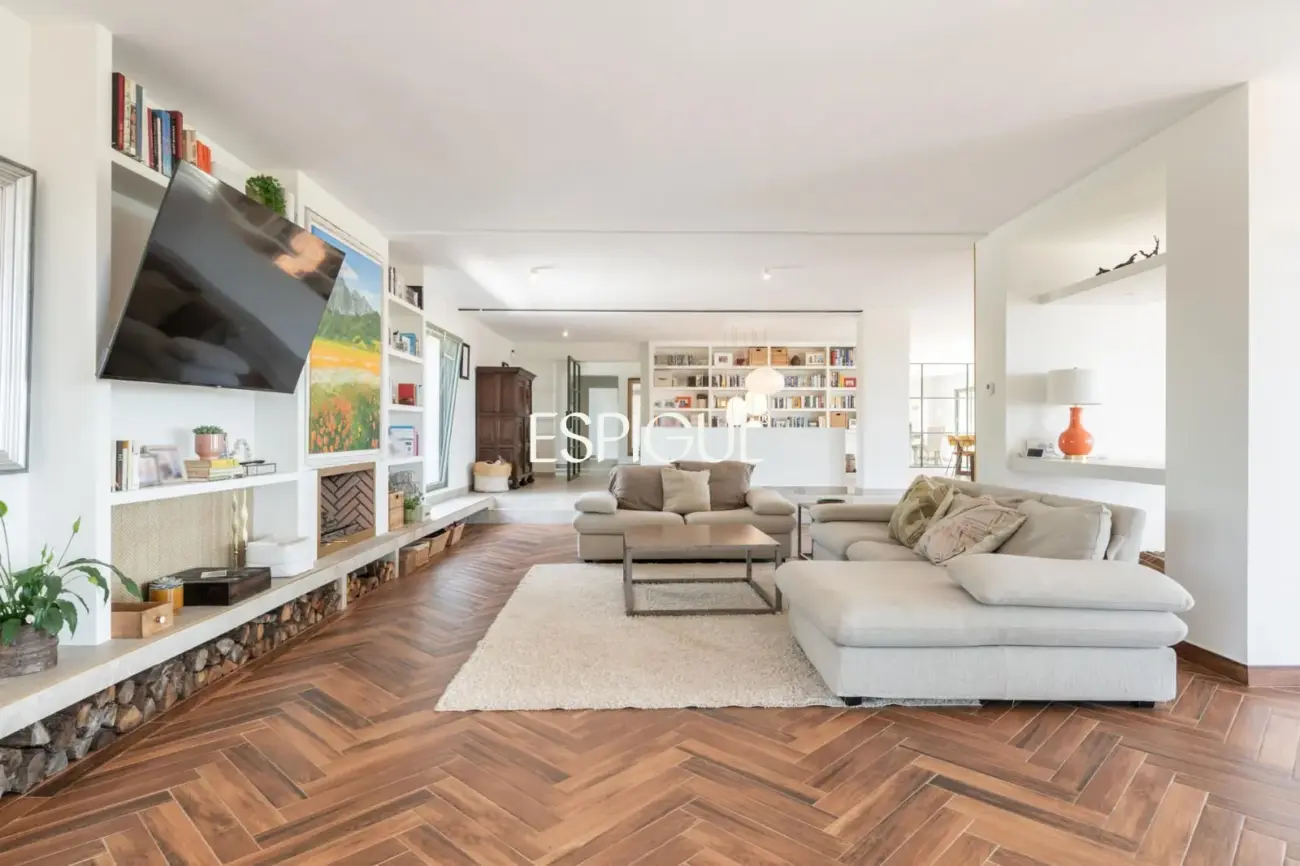 Vivre le luxe à Cabrils : vues, design et exclusivité