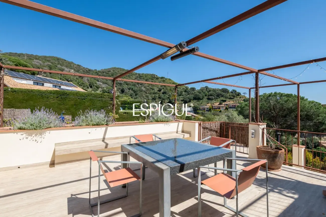 Vivre le luxe à Cabrils : vues, design et exclusivité