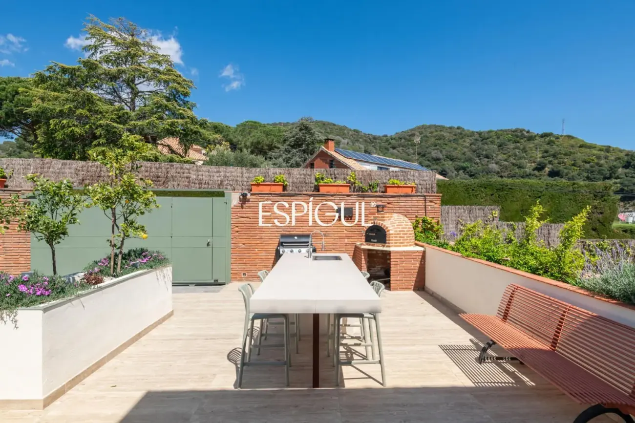 Vivre le luxe à Cabrils : vues, design et exclusivité