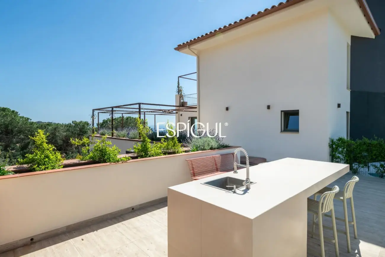 Vivre le luxe à Cabrils : vues, design et exclusivité