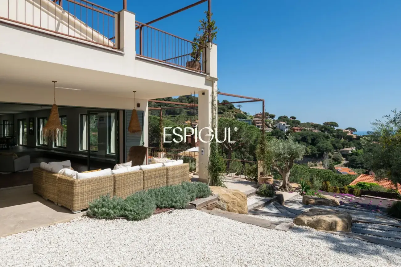 Vivre le luxe à Cabrils : vues, design et exclusivité