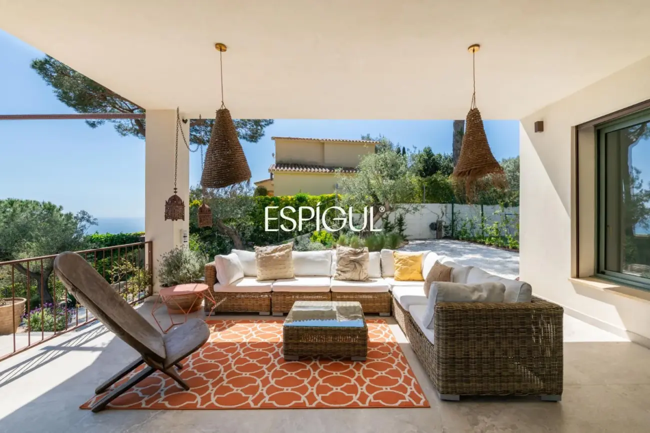 Vivre le luxe à Cabrils : vues, design et exclusivité