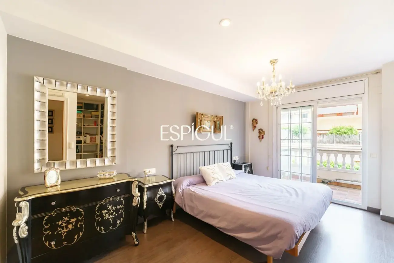 Spacious renovated house with a large terrace in the center of Vilassar de Mar