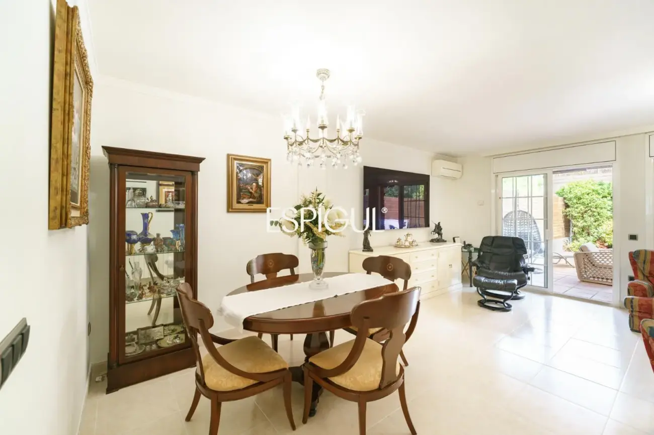 Spacious renovated house with a large terrace in the center of Vilassar de Mar