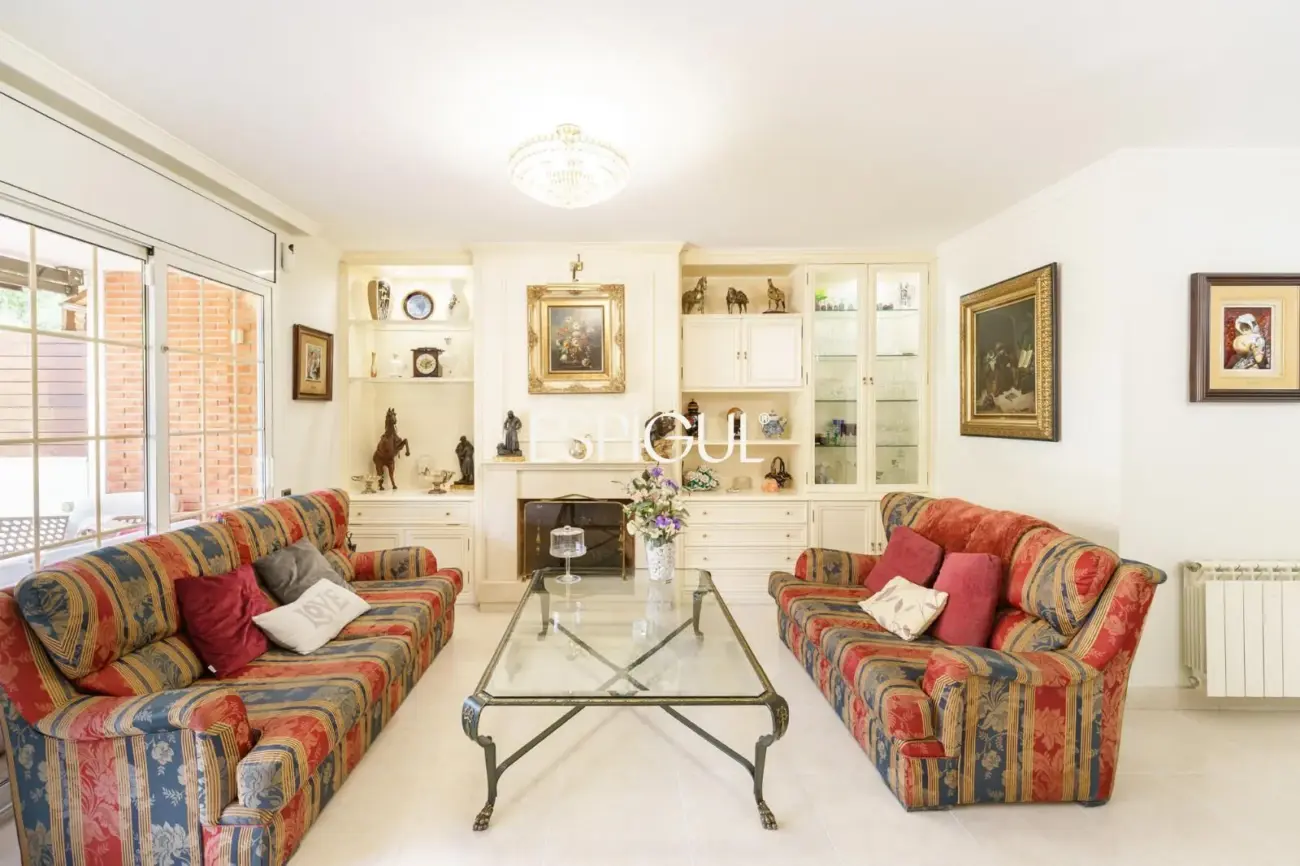 Spacious renovated house with a large terrace in the center of Vilassar de Mar