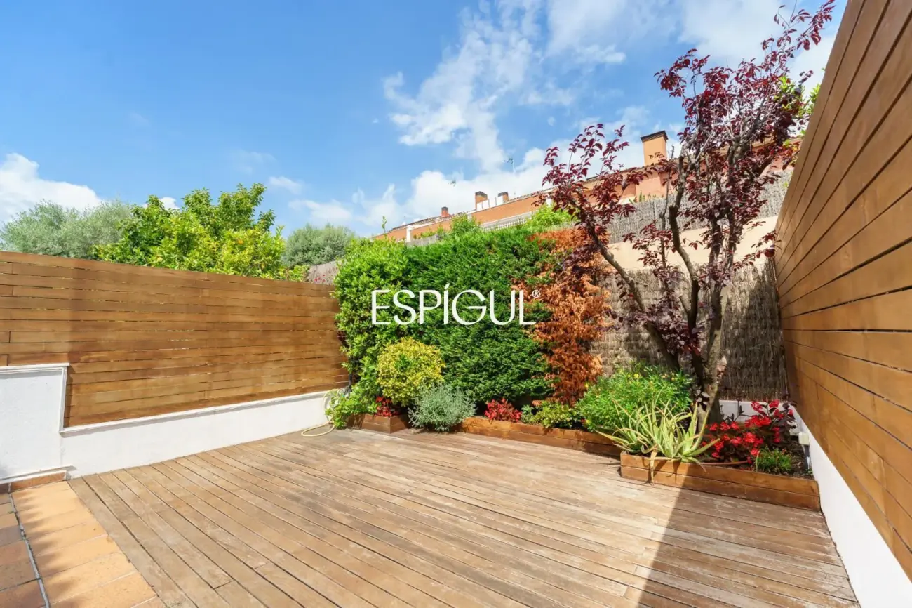 Spacious renovated house with a large terrace in the center of Vilassar de Mar