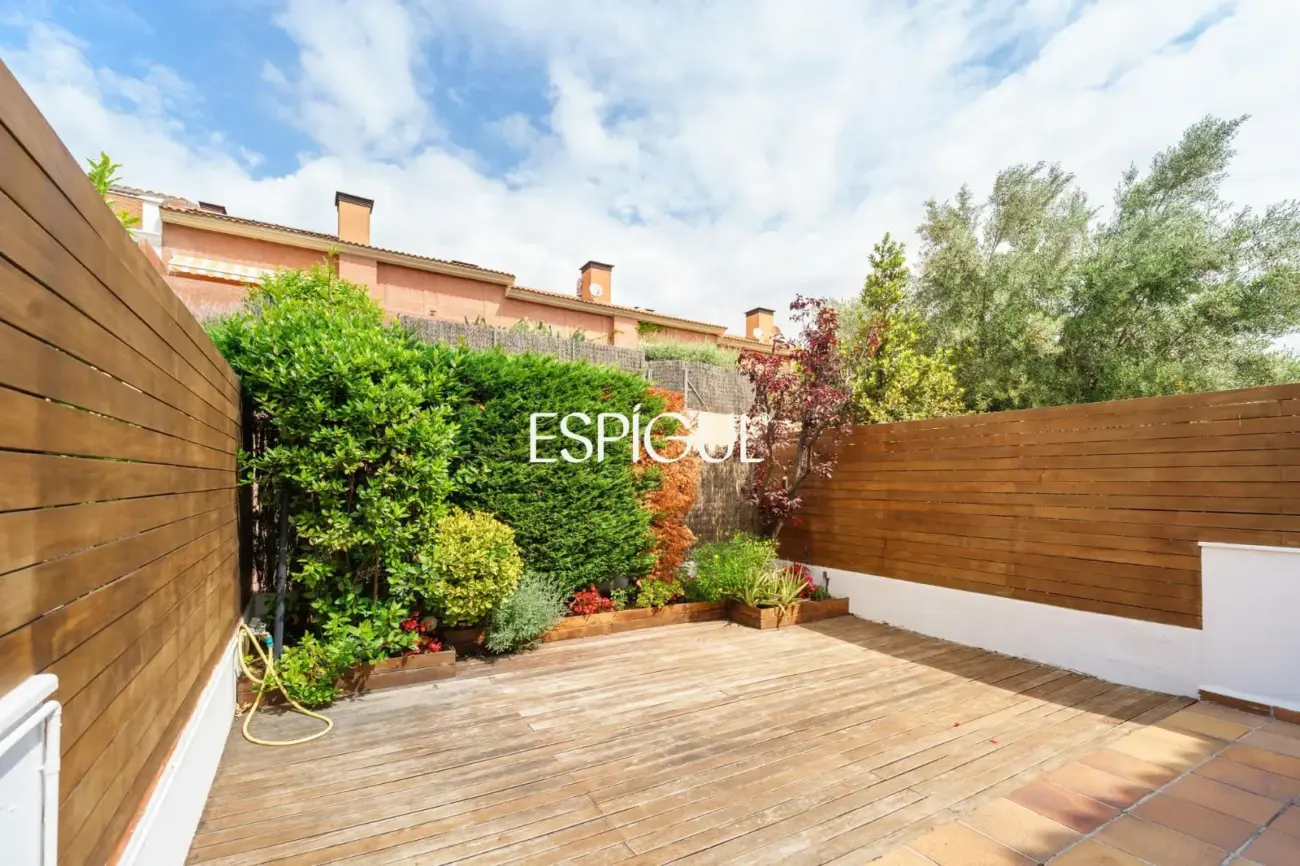 Spacious renovated house with a large terrace in the center of Vilassar de Mar