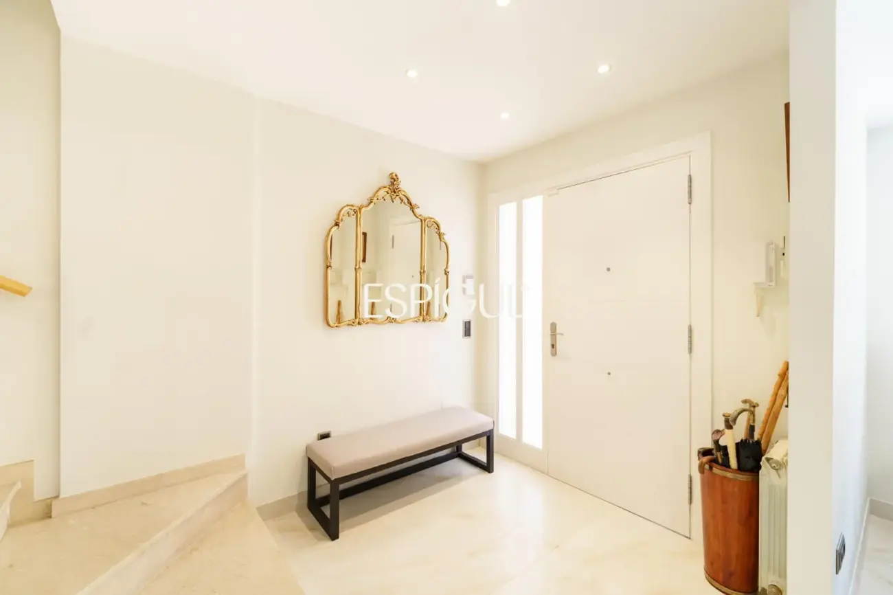 Spacious renovated house with a large terrace in the center of Vilassar de Mar