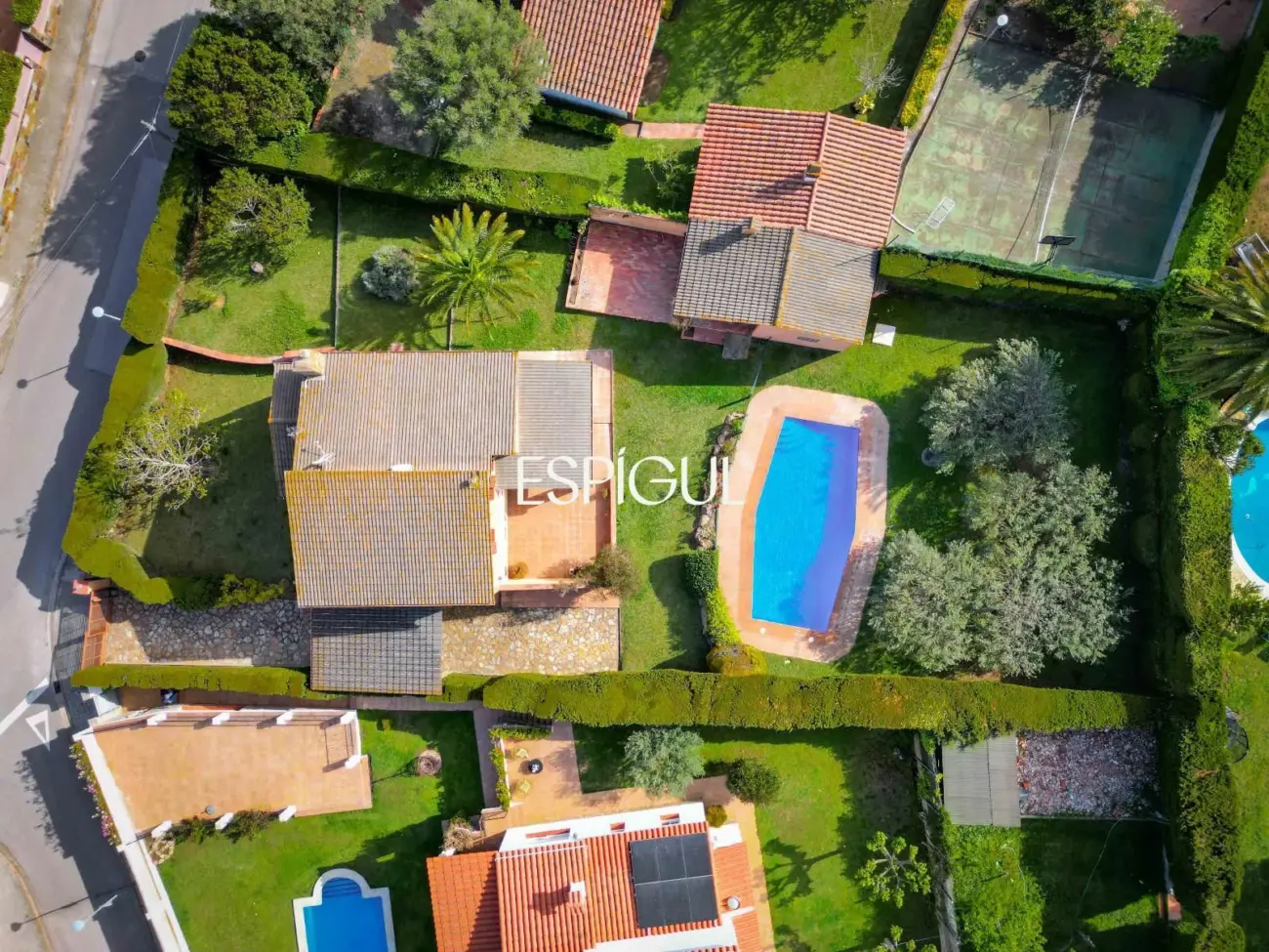 Àmplia vil·la amb piscina privada a Mas Pallí, Calonge