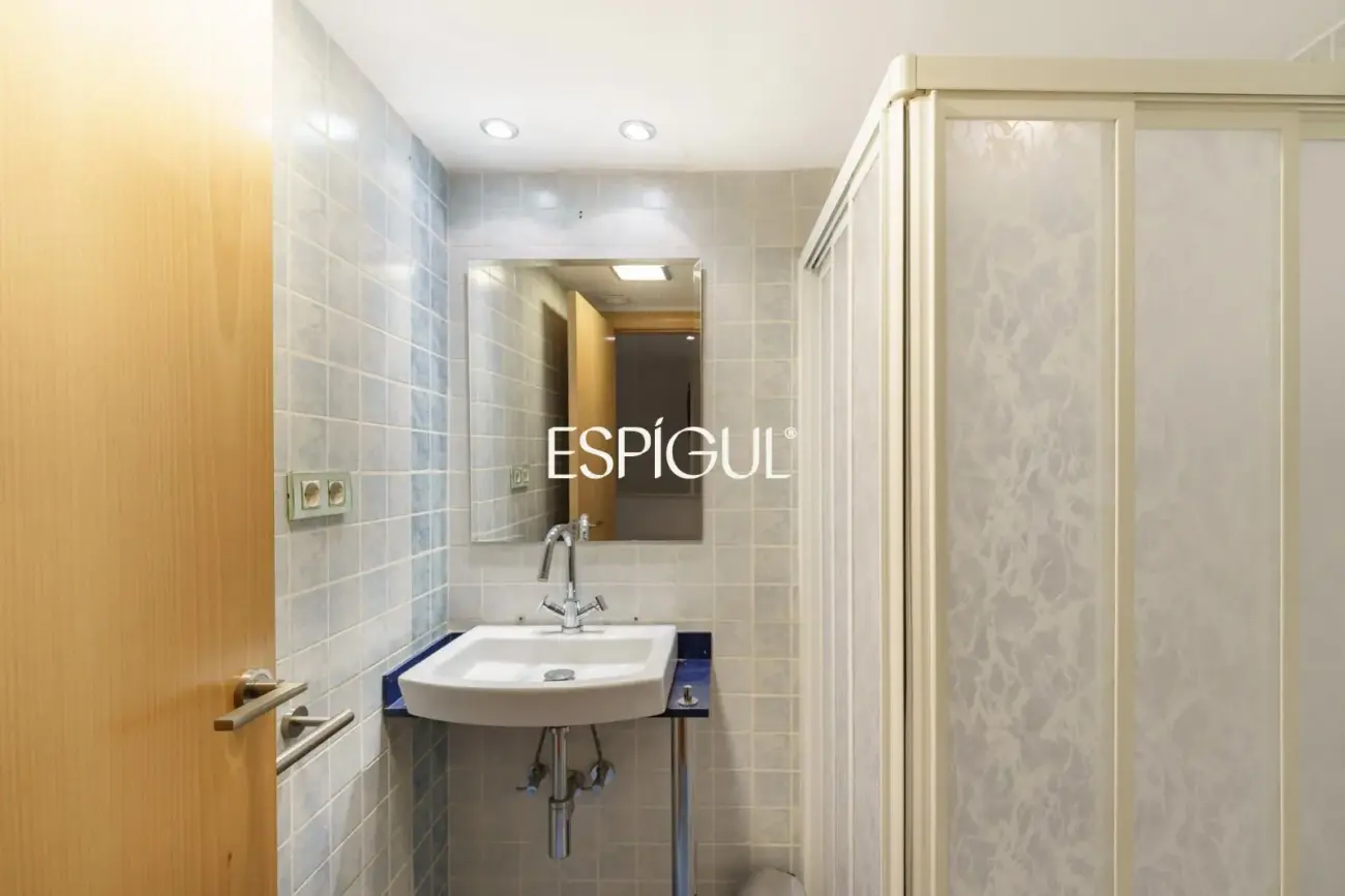 Ampli dúplex al barri de Sants