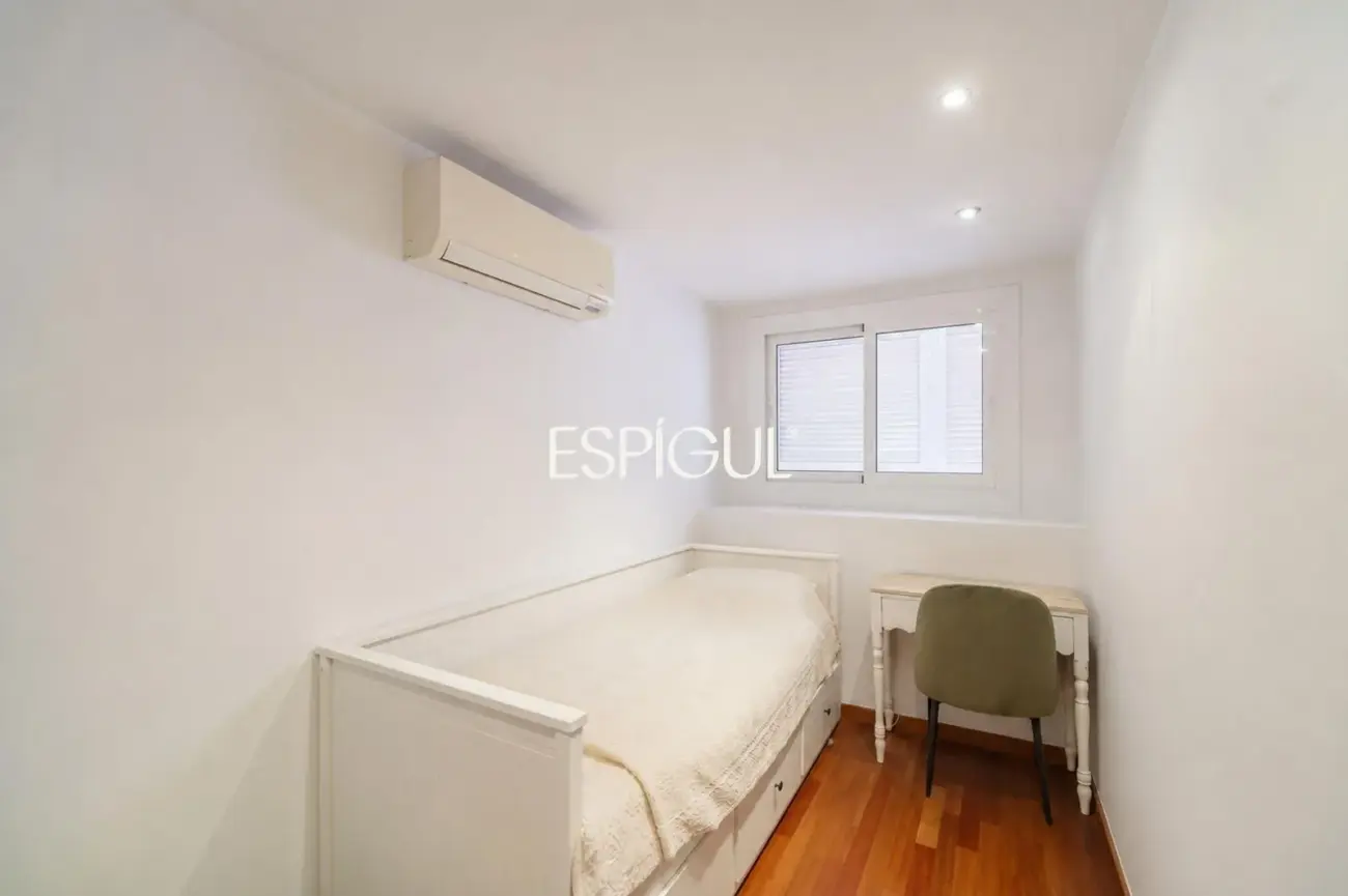 Ampli dúplex al barri de Sants
