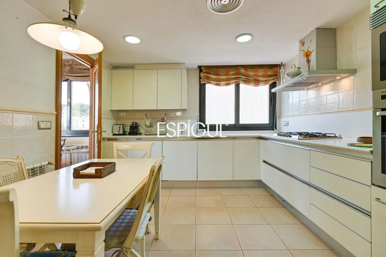 Àtic dúplex a Arenys de Mar de 206 m² amb una terrassa de 20 m²