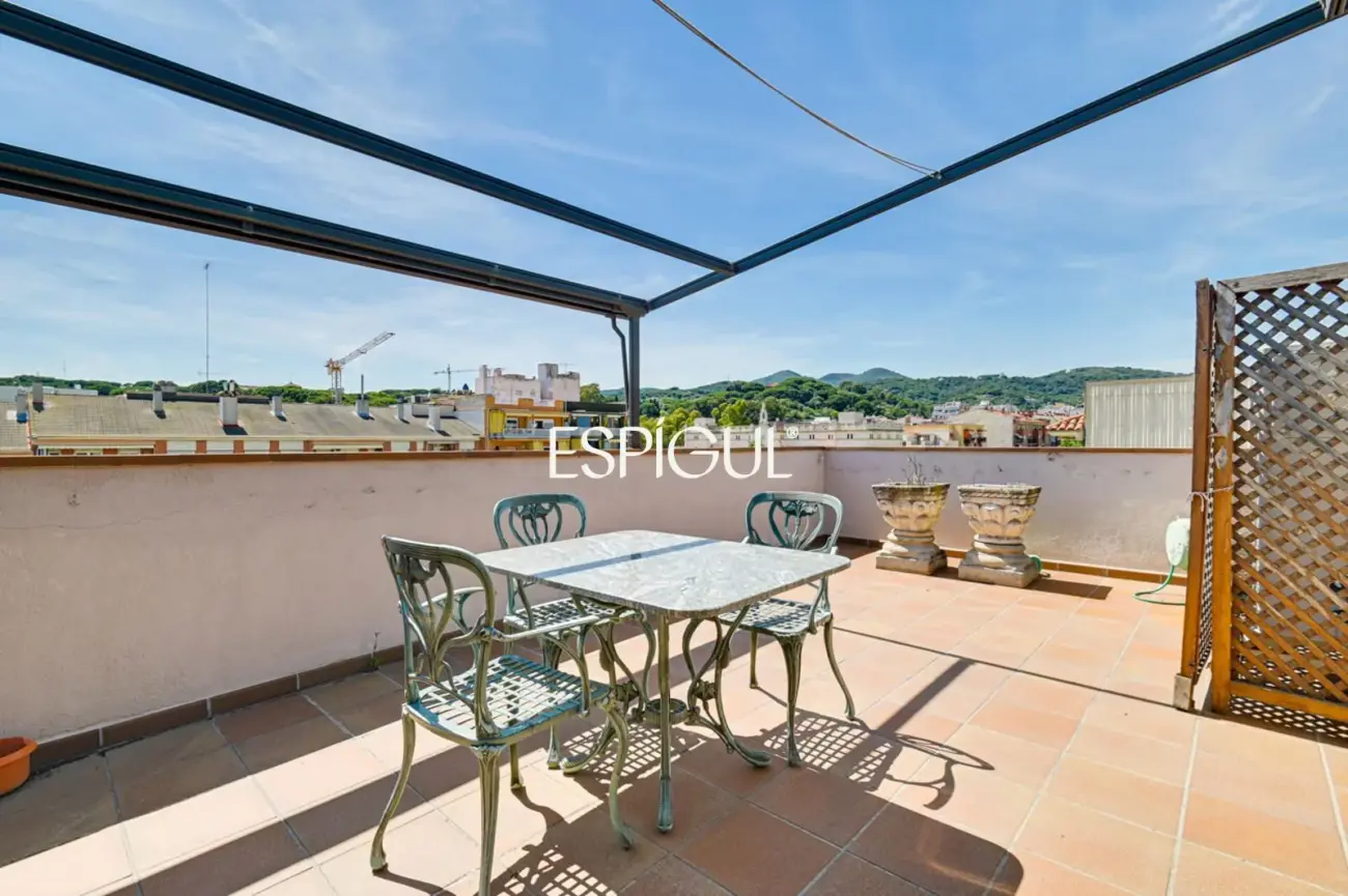 Àtic dúplex a Arenys de Mar de 206 m² amb una terrassa de 20 m²
