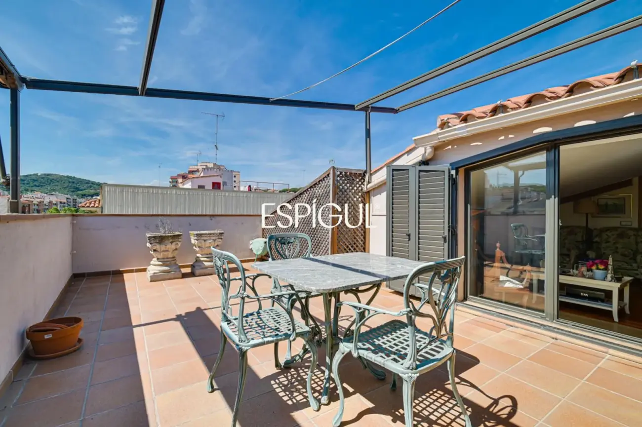 Àtic dúplex a Arenys de Mar de 206 m² amb una terrassa de 20 m²