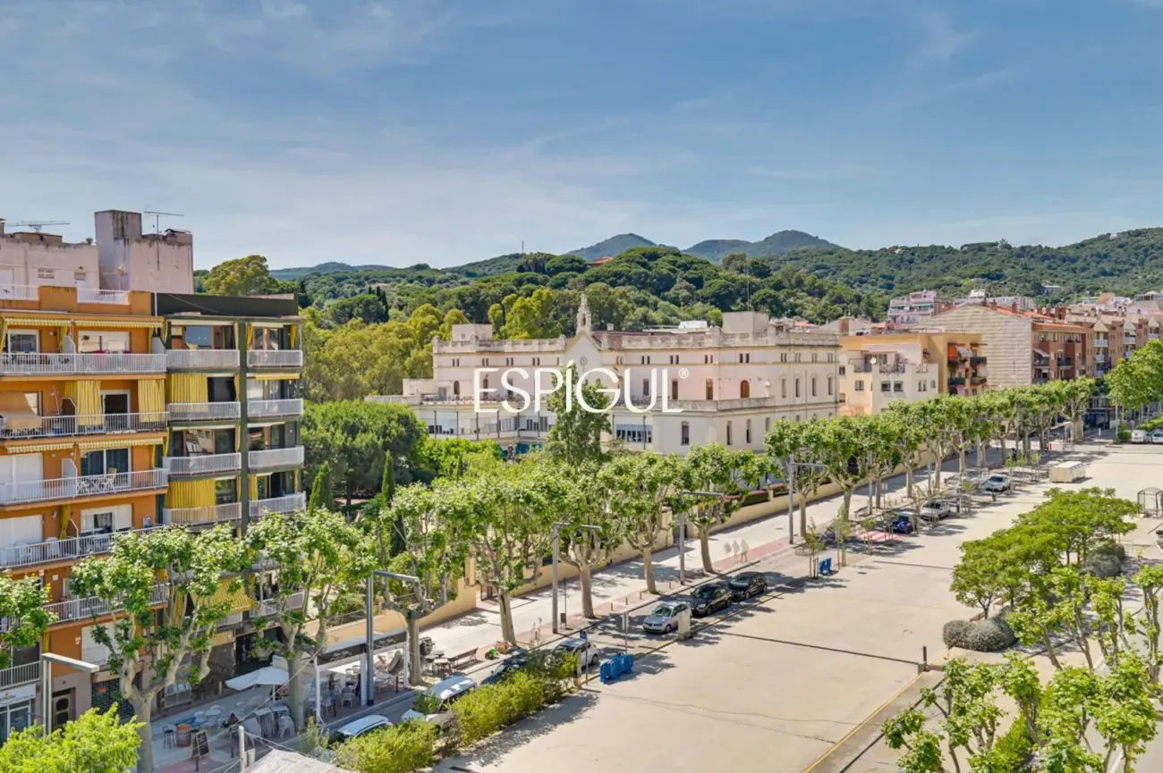 Àtic dúplex a Arenys de Mar de 206 m² amb una terrassa de 20 m²