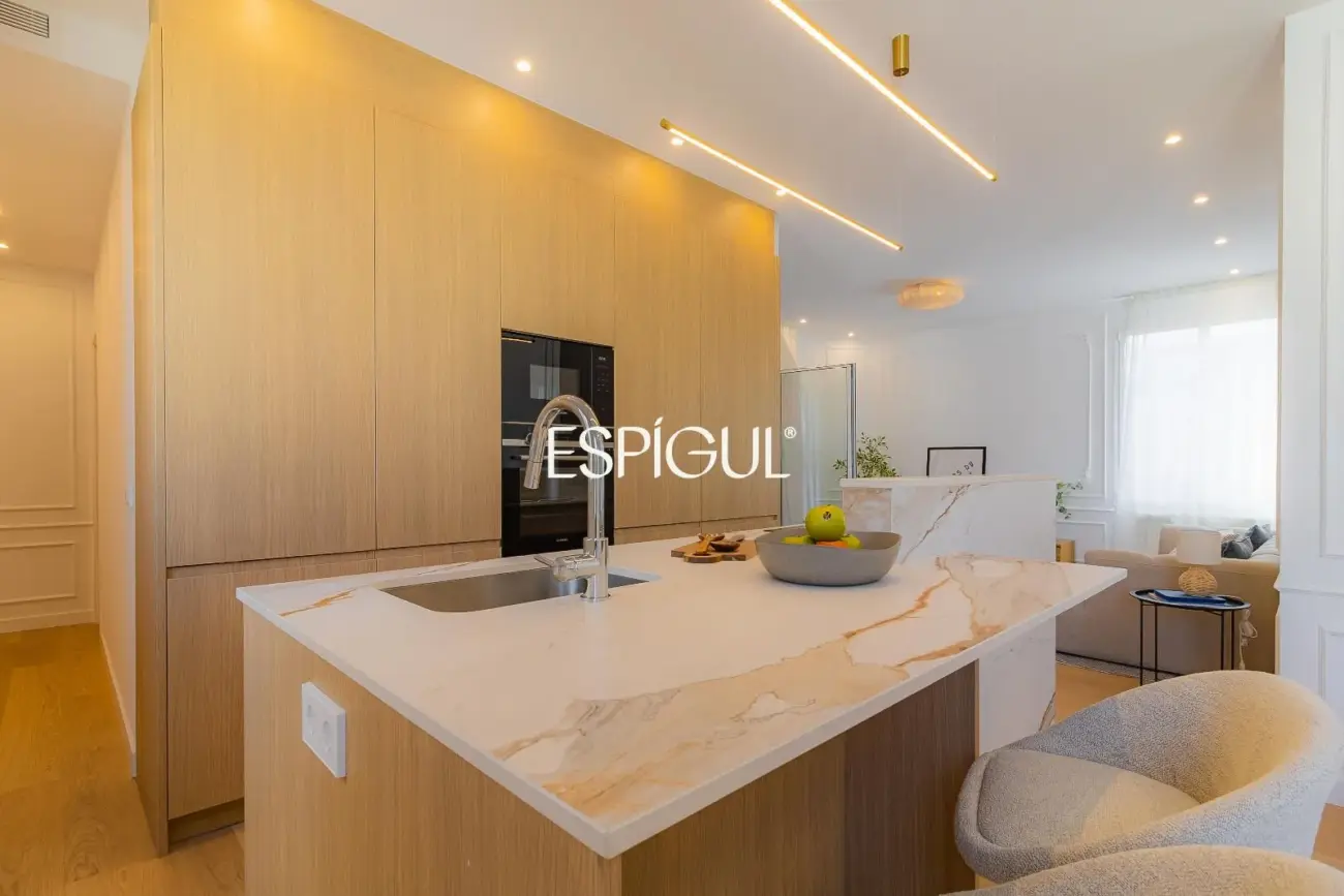 Ático en venta reformado, amueblado con terraza y trastero en Goya, Barrio Salamanca