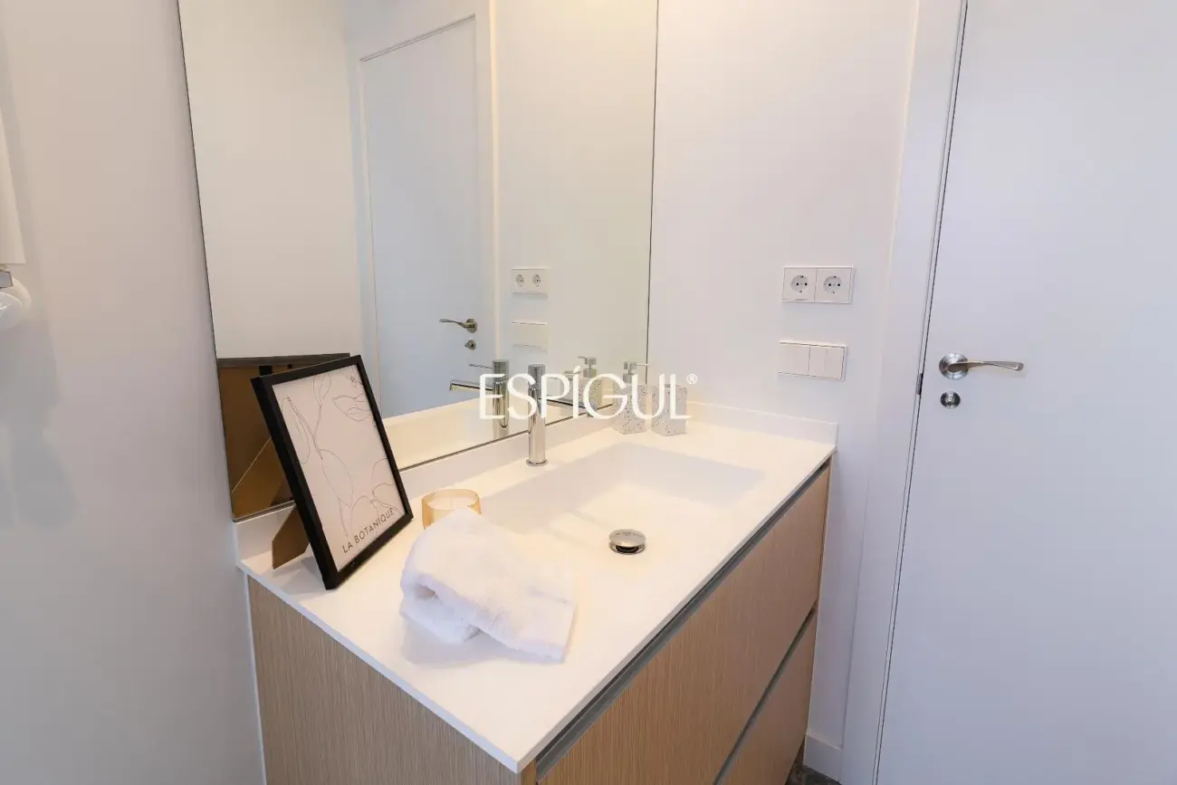 Ático en venta reformado, amueblado con terraza y trastero en Goya, Barrio Salamanca