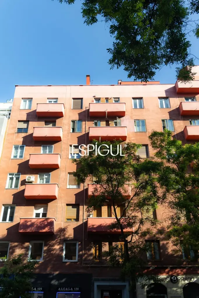 Ático en venta reformado, amueblado con terraza y trastero en Goya, Barrio Salamanca