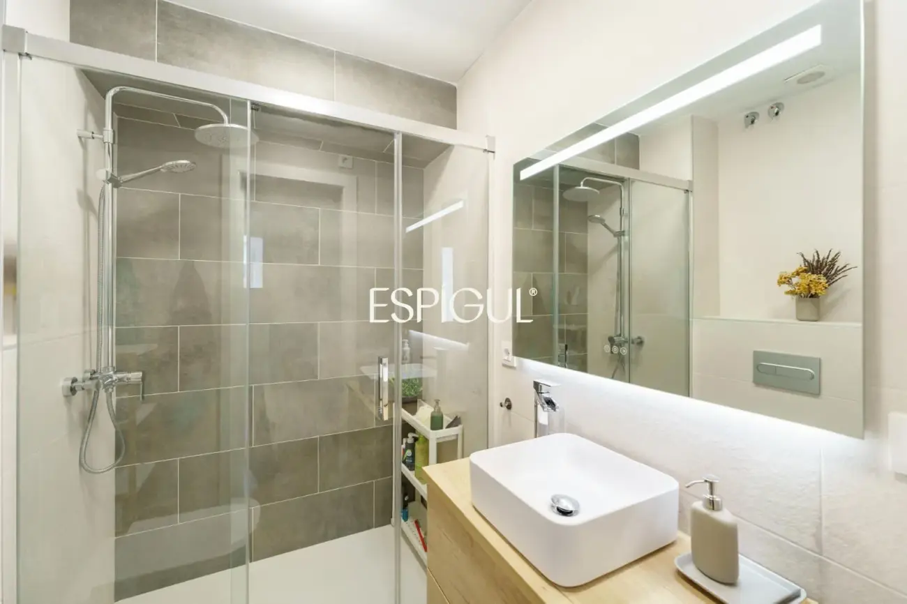 Bonito triplex totalmente reformado con vistas al mar en Llavaneres