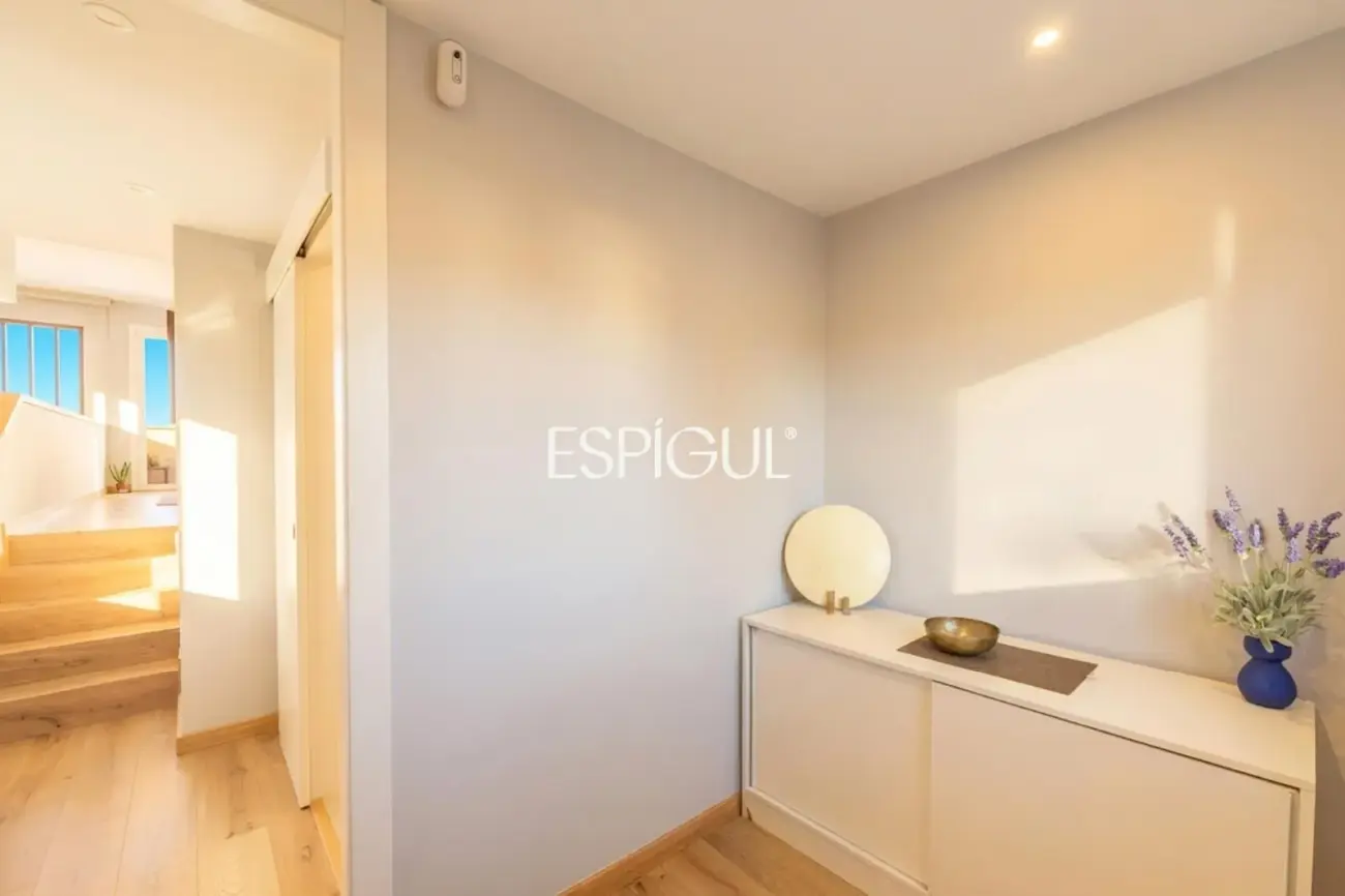 Bonito triplex totalmente reformado con vistas al mar en Llavaneres