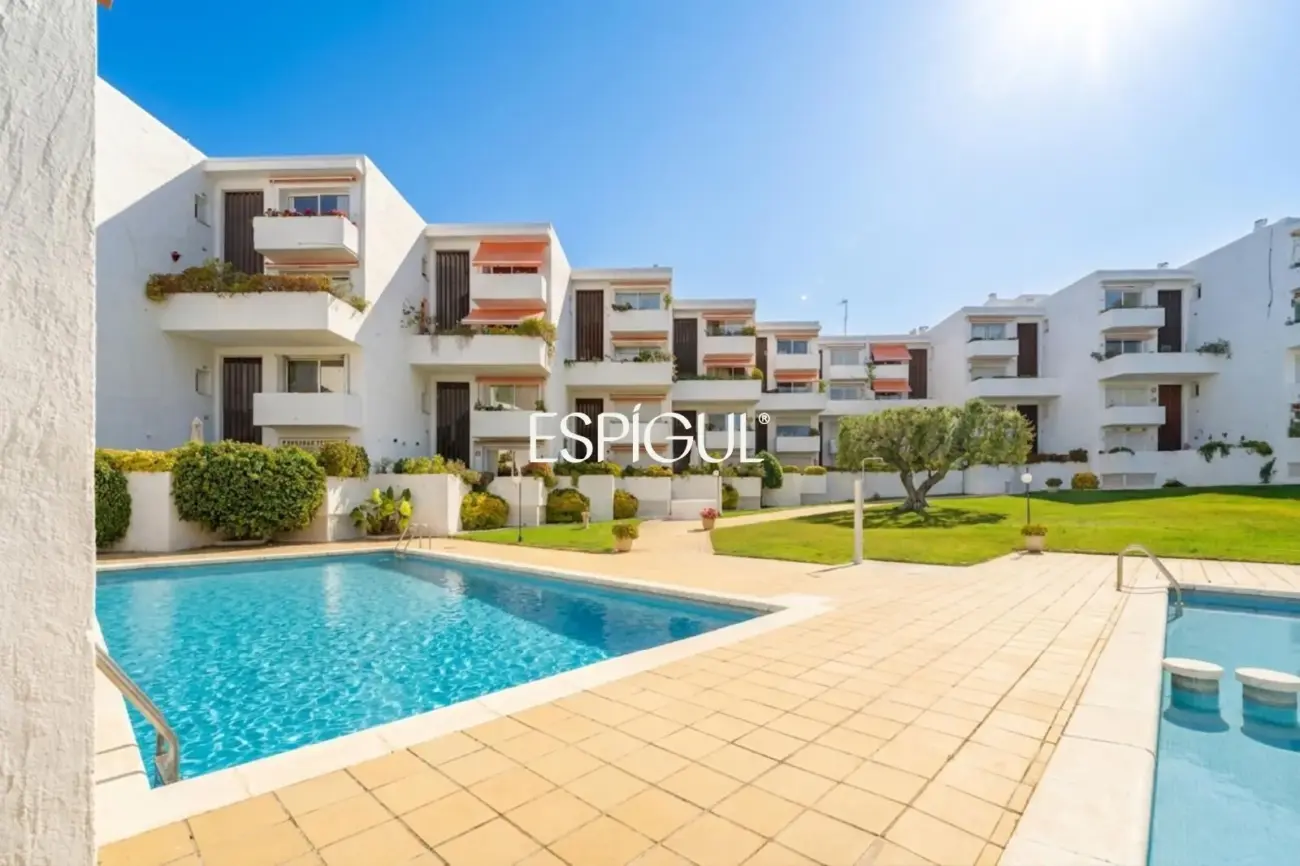 Bonito triplex totalmente reformado con vistas al mar en Llavaneres