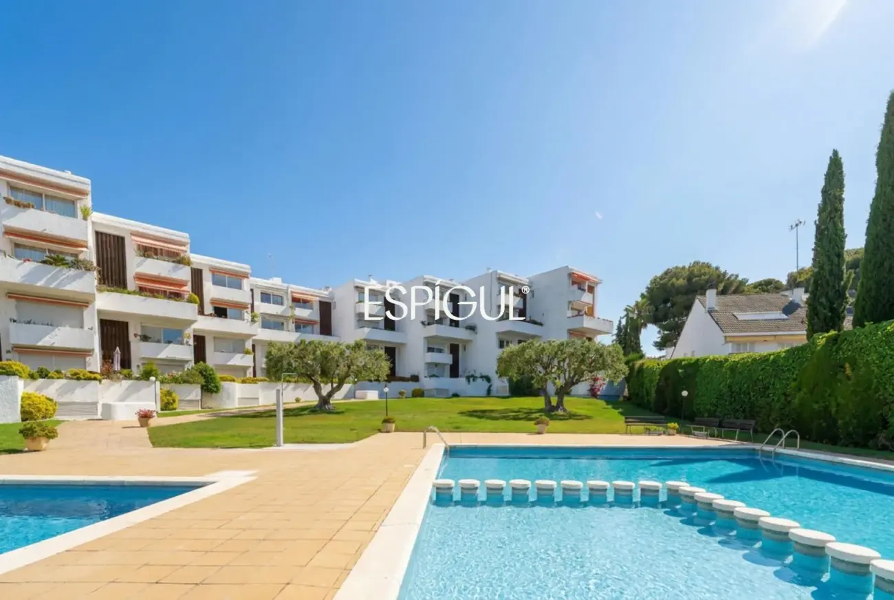 Bonito triplex totalmente reformado con vistas al mar en Llavaneres