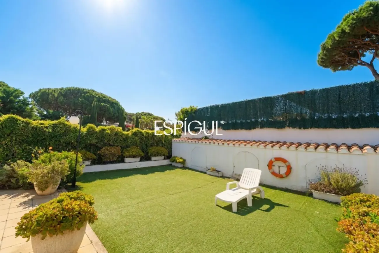 Bonito triplex totalmente reformado con vistas al mar en Llavaneres