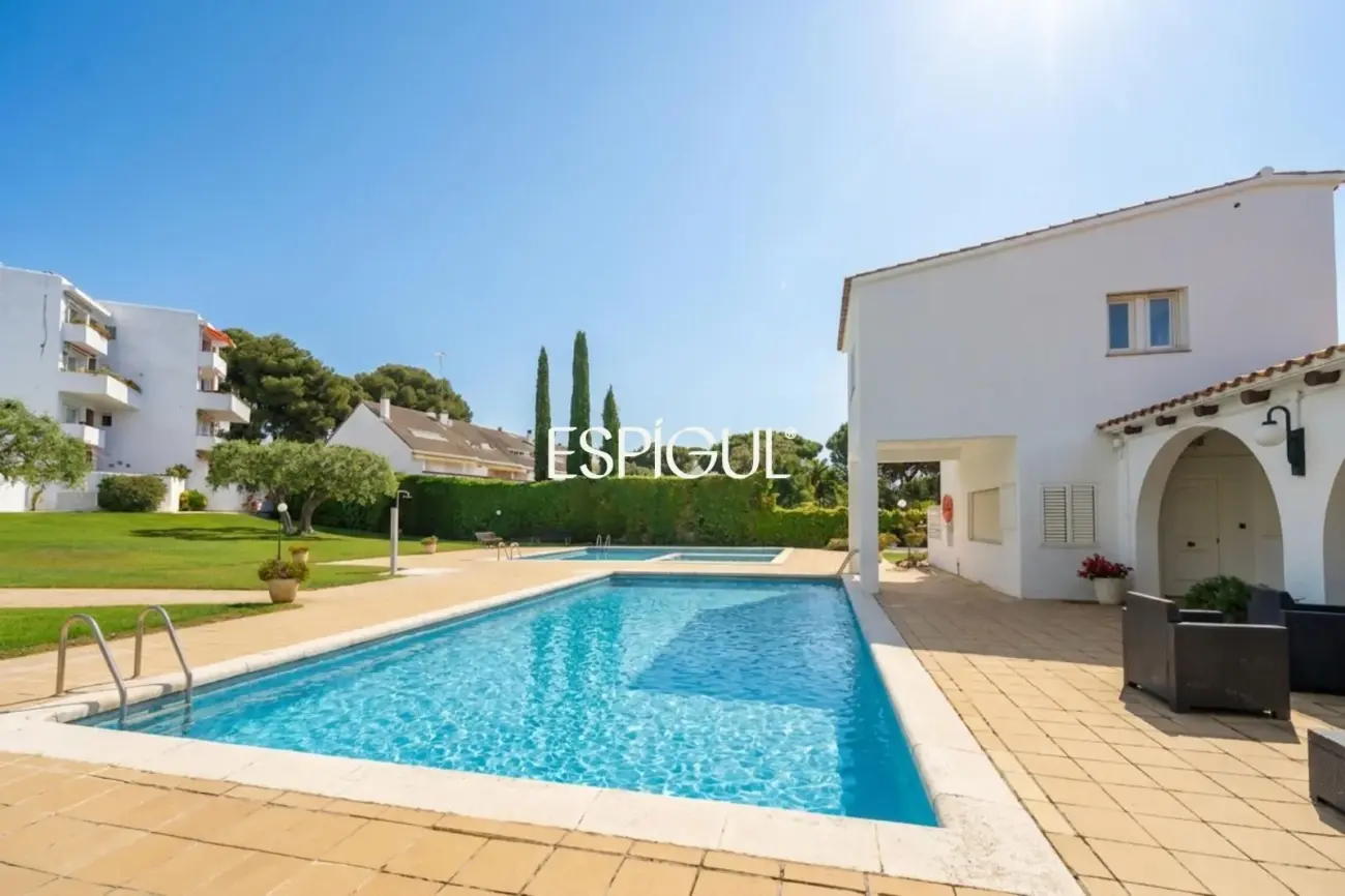 Bonito triplex totalmente reformado con vistas al mar en Llavaneres