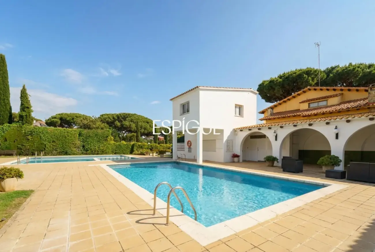 Bonito triplex totalmente reformado con vistas al mar en Llavaneres