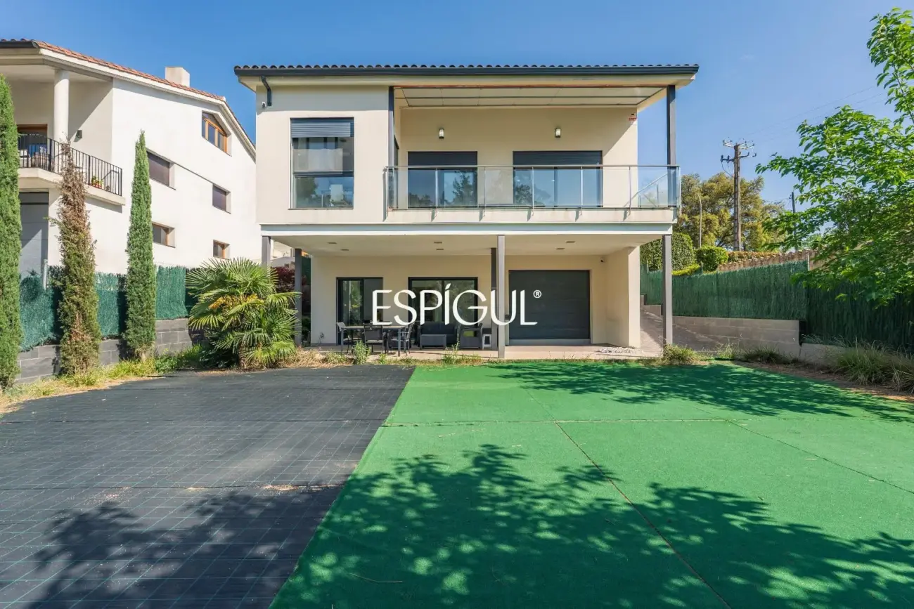 Casa moderna i lluminosa a Santa Coloma de Farners