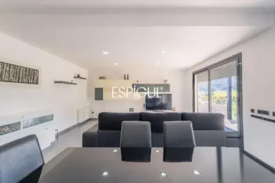 Casa moderna i lluminosa a Santa Coloma de Farners