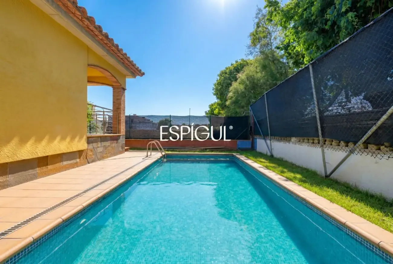 Casa unifamiliar de luxe amb piscina privada a prop de la platja de Riells