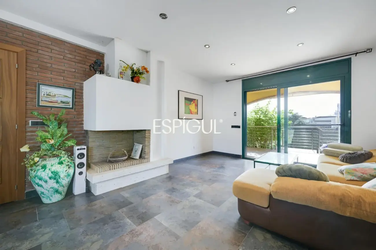 Casa unifamiliar de luxe amb piscina privada a prop de la platja de Riells