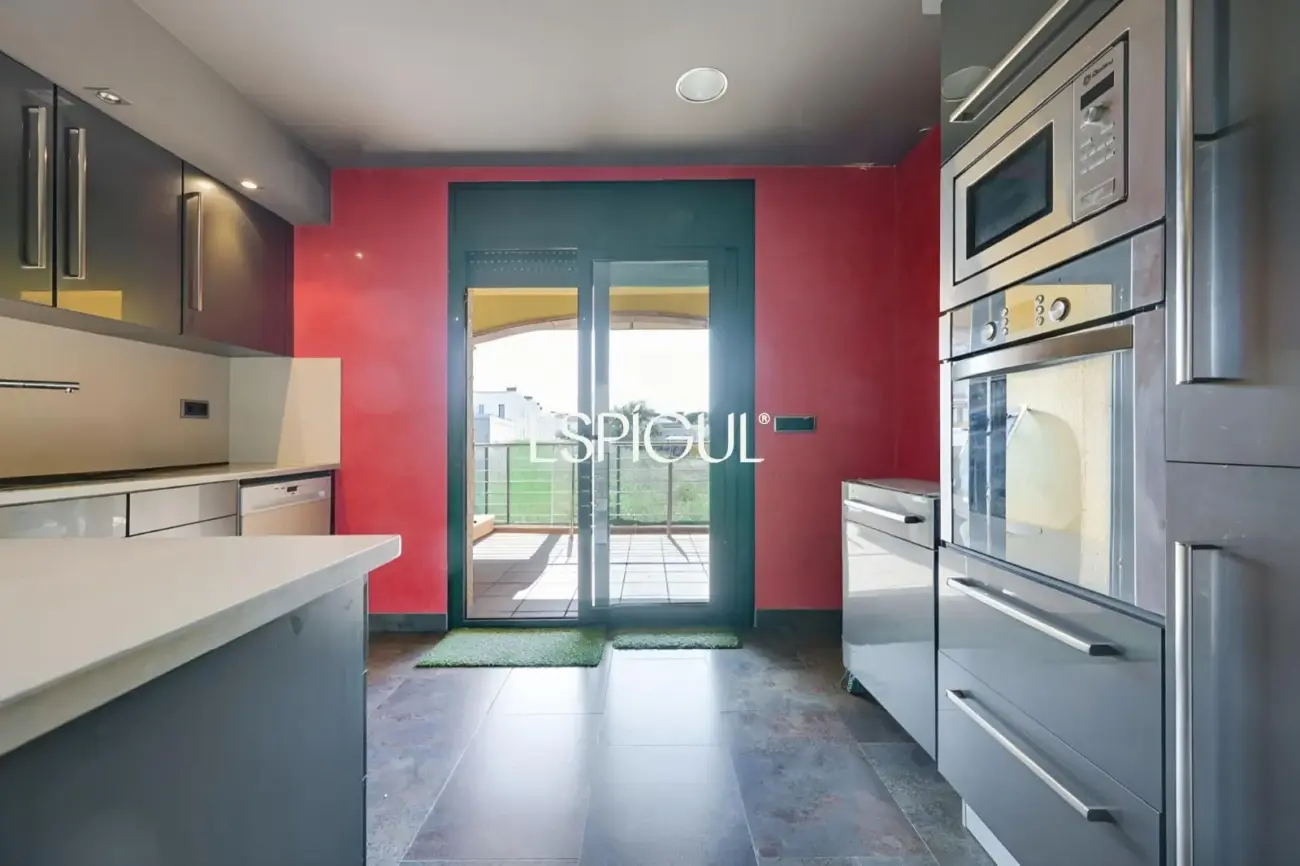 Casa unifamiliar de luxe amb piscina privada a prop de la platja de Riells